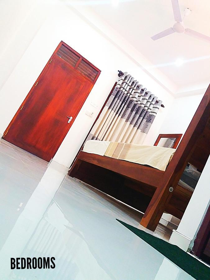 A&B Resort Negombo Kudapaduwa Exteriör bild