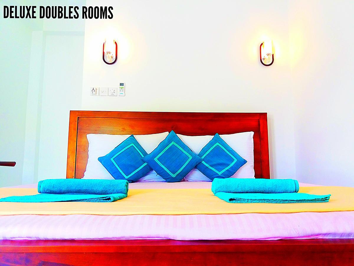 A&B Resort Negombo Kudapaduwa Exteriör bild