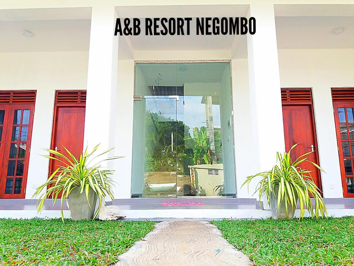 A&B Resort Negombo Kudapaduwa Rum bild
